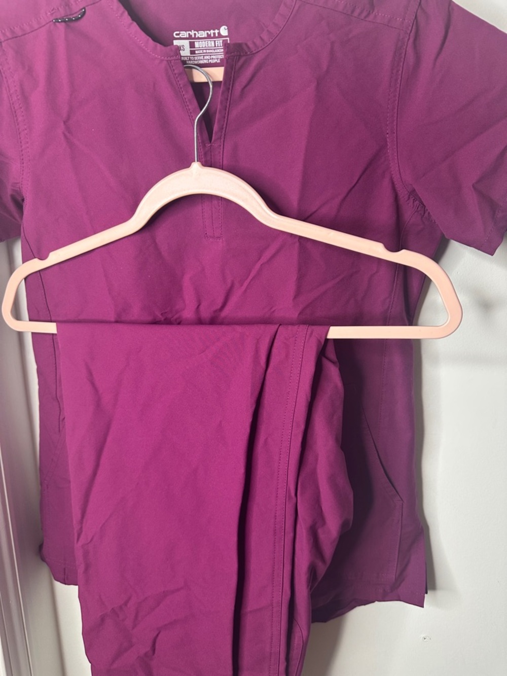 Carhartt Plum Purple V-Neck Scrub Top - Picture 4 of 5